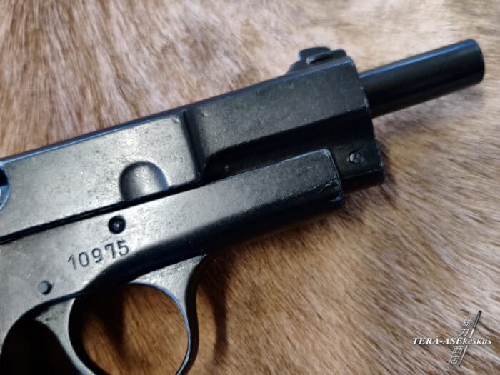 Browning HP Pistol firearm replica