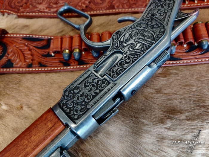 Winchester Model 1873 Lever Action Rifle firearm replica