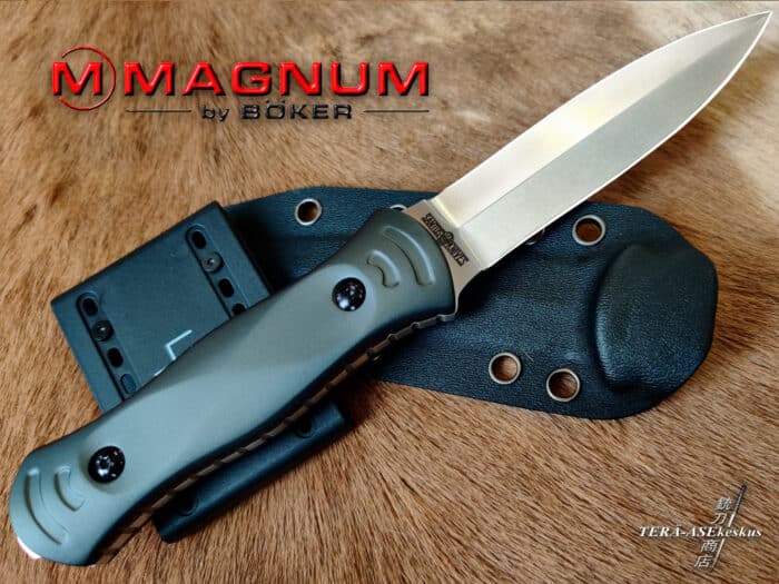 Böker Magnum Alacrán dagger knife