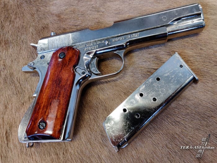 Colt Government M1911 A1 Nickel asereplika ja jäljitelmäase