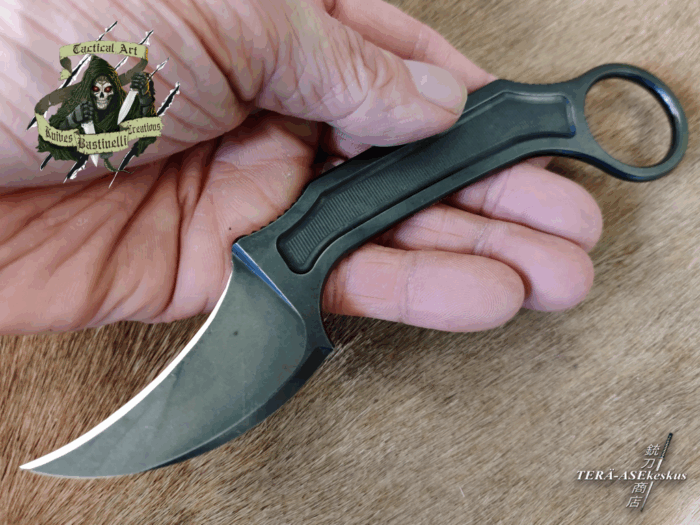 Bastinelli Anomaly reverse karambit veitsi