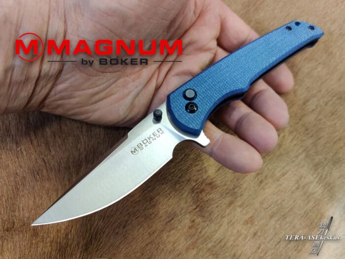 Böker Magnum Bluejay folding knife
