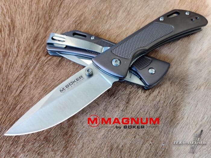 Böker Magnum Advance Checkering Dark Bronze folding knife