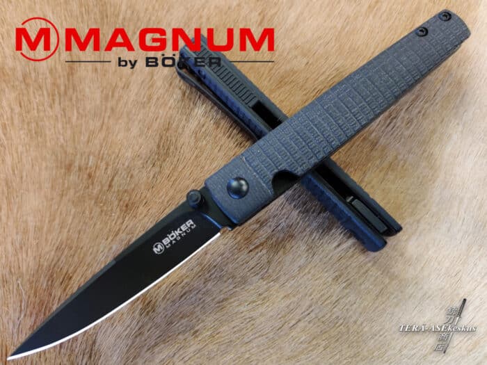 Böker Magnum Stereo folding knife