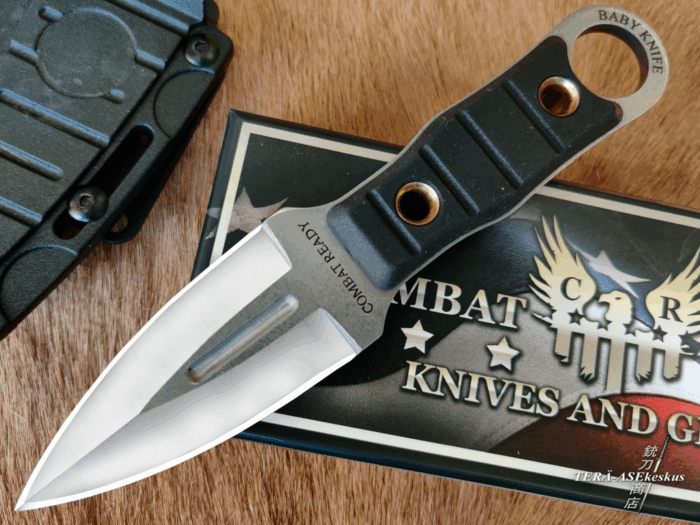 Combat Ready Baby Knife taktinen tikari
