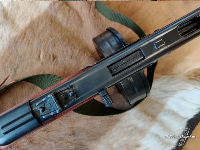 PPSh-41 Submachine Gun "papasha" konepistooli