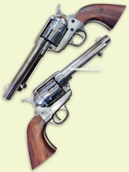 Colt Peacemaker Gunfighter Model asereplika ja jäljitelmäase