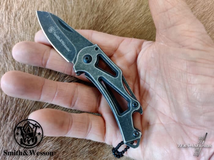 Smith & Wesson Keychain Framelock folding knife