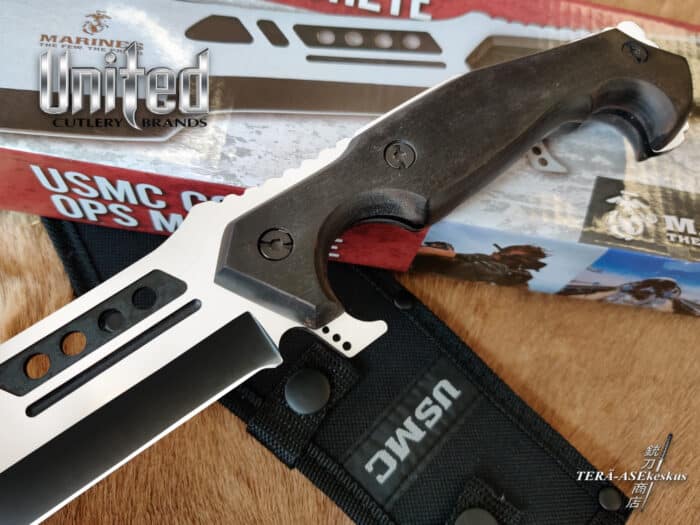 United Cutlery USMC Covert Ops Machete knife