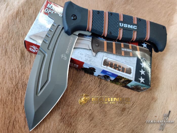 United Cutlery USMC Maximum Folder Linkkuveitsi