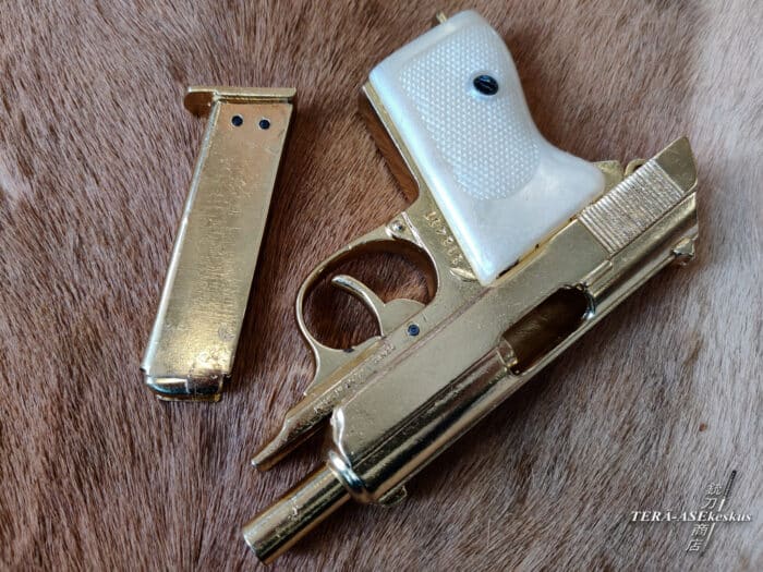Walther PPK Gold pistoolireplika ja jäljitelmäase